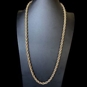 Vtg Rare Accessocraft NYC Gold Tone Opera Length Rope Necklace Stunning Classic